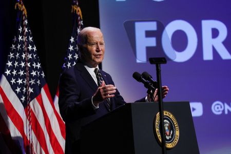 tagreuters.com2024binary_LYNXMPEK4G0LT-VIEWIMAGE