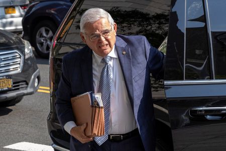 tagreuters.com2024binary_LYNXMPEK670JY-VIEWIMAGE