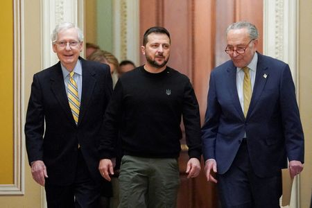 tagreuters.com2024binary_LYNXNPEK340E0-VIEWIMAGE