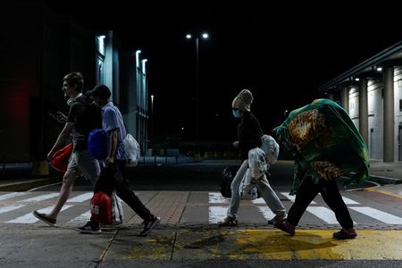 tagreuters.com2025binary_LYNXMPEL290MG-VIEWIMAGE