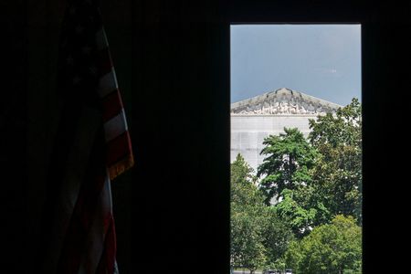 tagreuters.com2025binary_LYNXMPEL5Q0B7-VIEWIMAGE