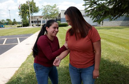 tagreuters.com2025binary_LYNXMPEL6L0WF-VIEWIMAGE