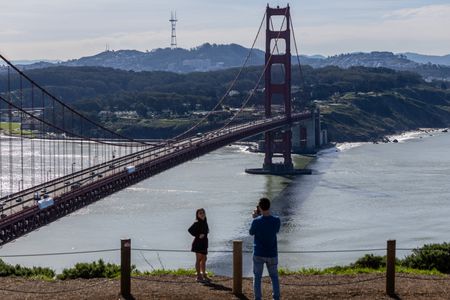 tagreuters.com2025binary_LYNXNPEL1K0U9-VIEWIMAGE