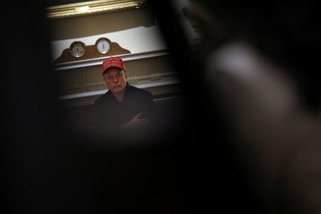 tagreuters.com2025binary_LYNXNPEL2P0E9-VIEWIMAGE