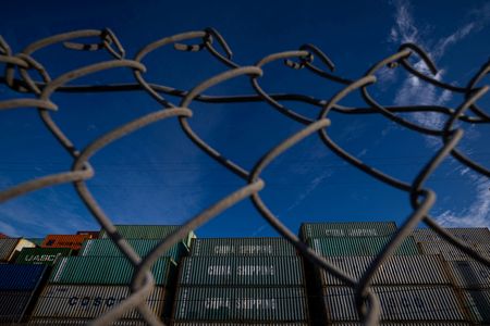 tagreuters.com2025binary_LYNXNPEL3A0CB-VIEWIMAGE