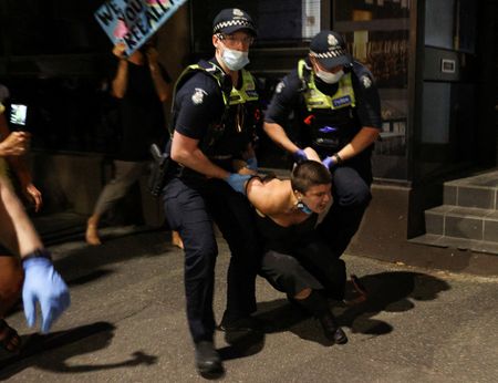 tagreuters.com2022binary_LYNXMPEI0603D-VIEWIMAGE