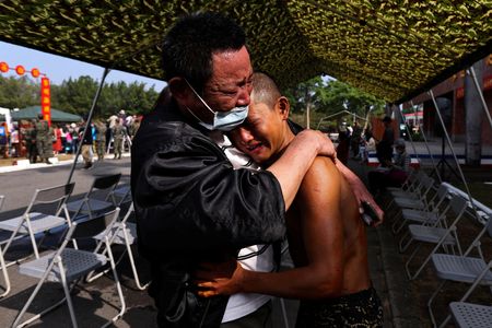 tagreuters.com2022binary_LYNXMPEI0C15E-VIEWIMAGE