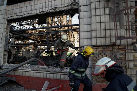 tagreuters.com2022binary_LYNXMPEI540BS-VIEWIMAGE