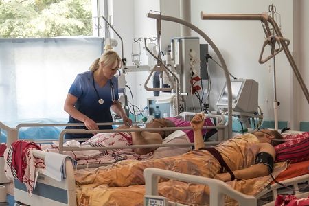 tagreuters.com2022binary_LYNXMPEI6E0VR-VIEWIMAGE