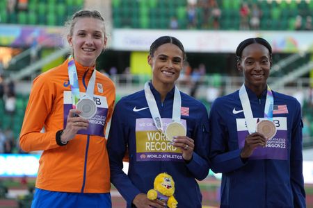 tagreuters.com2022binary_LYNXMPEI6M02K-VIEWIMAGE