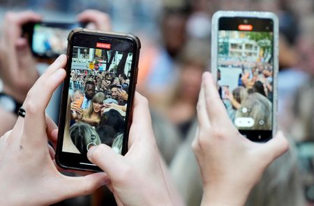 tagreuters.com2022binary_LYNXMPEI8900S-VIEWIMAGE