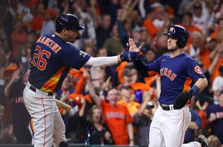 tagreuters.com2022binary_LYNXMPEIA5013-VIEWIMAGE