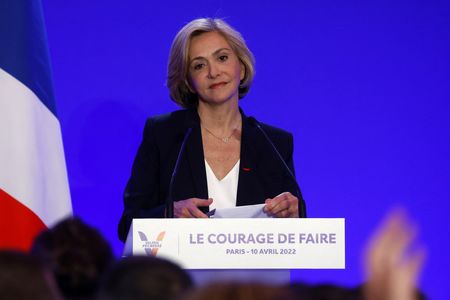 tagreuters.com2022binary_LYNXNPEI390AU-VIEWIMAGE