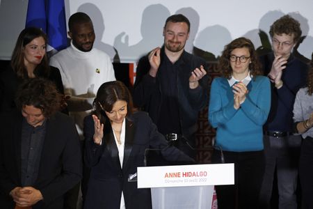 tagreuters.com2022binary_LYNXNPEI390AW-VIEWIMAGE