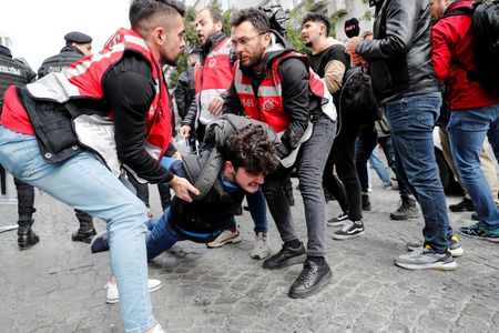 tagreuters.com2022binary_LYNXNPEI400FX-VIEWIMAGE