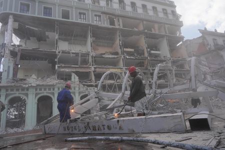 tagreuters.com2022binary_LYNXNPEI460B8-VIEWIMAGE