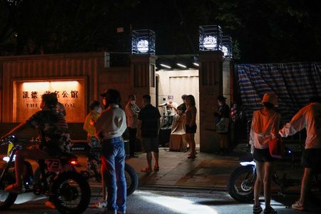 tagreuters.com2022binary_LYNXNPEI4R01U-VIEWIMAGE