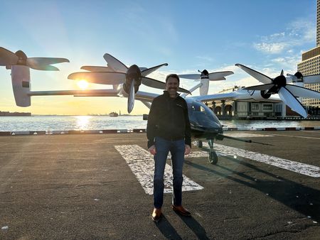 tagreuters.com2023binary_LYNXMPEJAC0UG-VIEWIMAGE