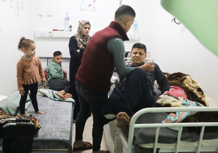 tagreuters.com2024binary_LYNXMPEK030B8-VIEWIMAGE