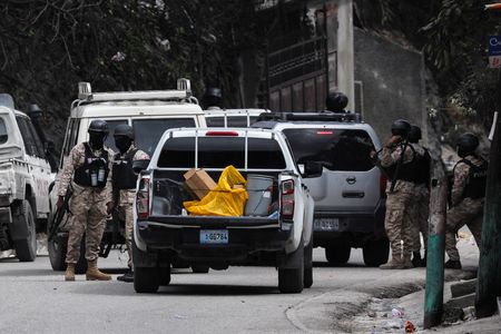 tagreuters.com2024binary_LYNXMPEK1701Q-VIEWIMAGE