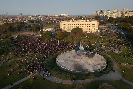 tagreuters.com2024binary_LYNXMPEK7G08M-VIEWIMAGE