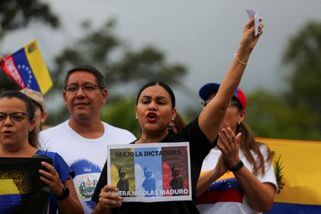 tagreuters.com2024binary_LYNXMPEK7H00F-VIEWIMAGE