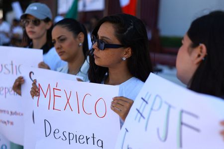 tagreuters.com2024binary_LYNXMPEK7L0QX-VIEWIMAGE