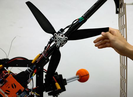 tagreuters.com2024binary_LYNXMPEK9L00X-VIEWIMAGE