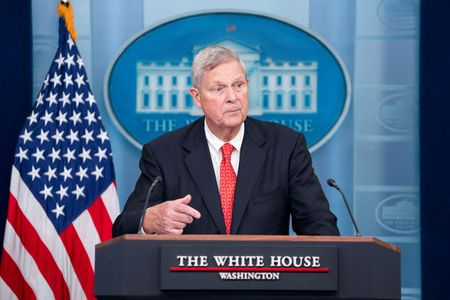 tagreuters.com2024binary_LYNXMPEK9T0QZ-VIEWIMAGE