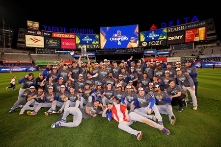 tagreuters.com2024binary_LYNXMPEK9U04X-VIEWIMAGE