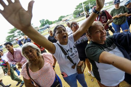 tagreuters.com2024binary_LYNXMPEKBF0X2-VIEWIMAGE