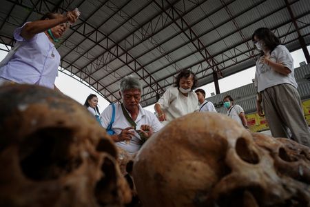 tagreuters.com2024binary_LYNXMPEKBJ0UR-VIEWIMAGE