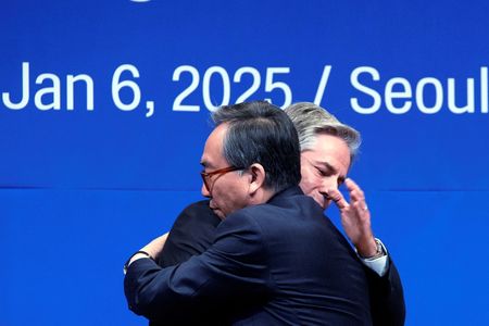 tagreuters.com2025binary_LYNXMPEL0506B-VIEWIMAGE