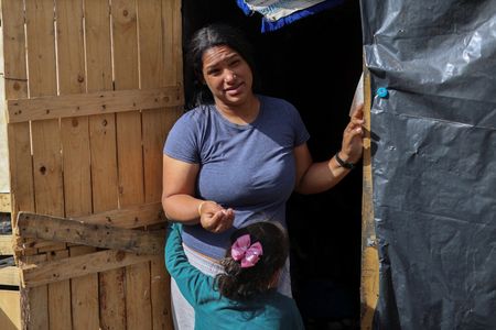 tagreuters.com2025binary_LYNXMPEL070J1-VIEWIMAGE