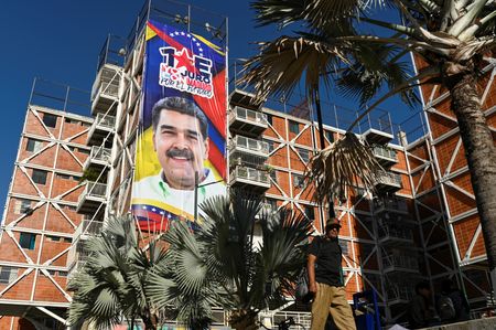 tagreuters.com2025binary_LYNXMPEL070NC-VIEWIMAGE