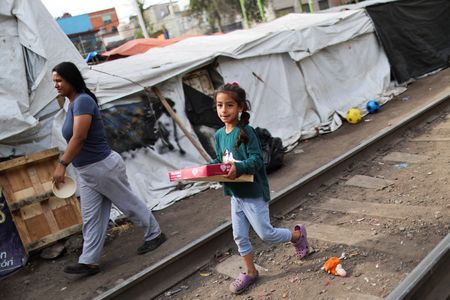 tagreuters.com2025binary_LYNXMPEL070NL-VIEWIMAGE