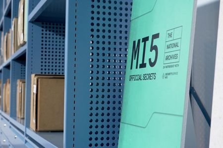 tagreuters.com2025binary_LYNXMPEL0D008-VIEWIMAGE