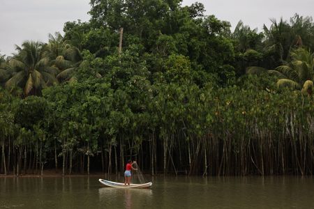 tagreuters.com2025binary_LYNXMPEL0E0L7-VIEWIMAGE