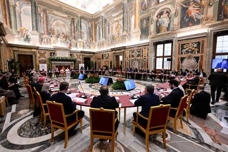 tagreuters.com2025binary_LYNXMPEL120EV-VIEWIMAGE