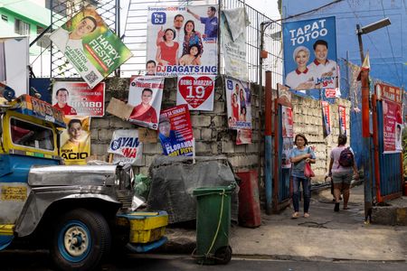 tagreuters.com2025binary_LYNXMPEL1A05P-VIEWIMAGE