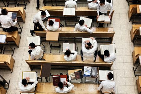 tagreuters.com2025binary_LYNXMPEL2H0NL-VIEWIMAGE