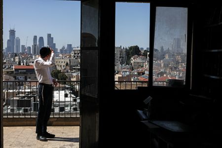 tagreuters.com2025binary_LYNXMPEL2H0NR-VIEWIMAGE