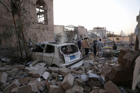 tagreuters.com2025binary_LYNXMPEL2J03M-VIEWIMAGE