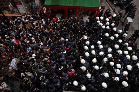 tagreuters.com2025binary_LYNXMPEL2J0L8-VIEWIMAGE