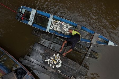 tagreuters.com2025binary_LYNXMPEL2J0NX-VIEWIMAGE