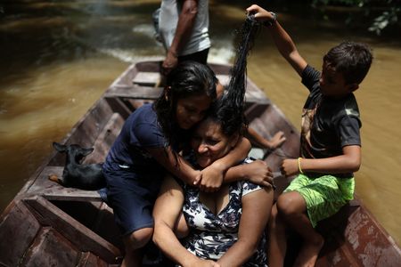 tagreuters.com2025binary_LYNXMPEL2J0PQ-VIEWIMAGE