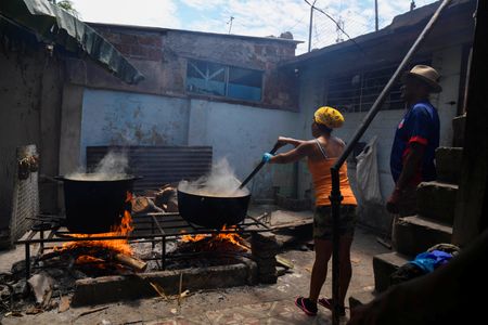 tagreuters.com2025binary_LYNXMPEL3D0ES-VIEWIMAGE