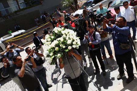 tagreuters.com2025binary_LYNXMPEL3D0XN-VIEWIMAGE