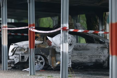 tagreuters.com2025binary_LYNXMPEL3F0BZ-VIEWIMAGE