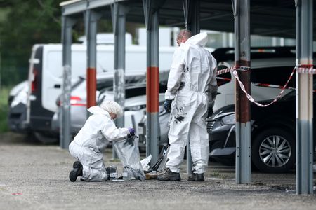 tagreuters.com2025binary_LYNXMPEL3F0C8-VIEWIMAGE